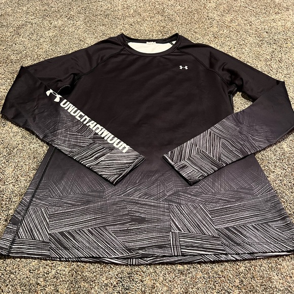 Under Armour Long Sleeve - Picture 2 of 5